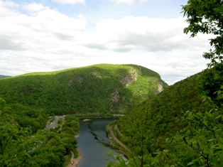 Lookout Rock - Panoramic view - Click for larger